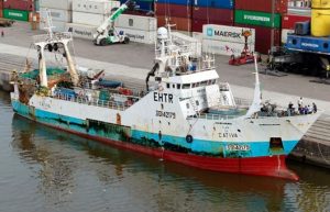 Prefectura detectó al buque español Playa Da Cativa en aguas argentinas