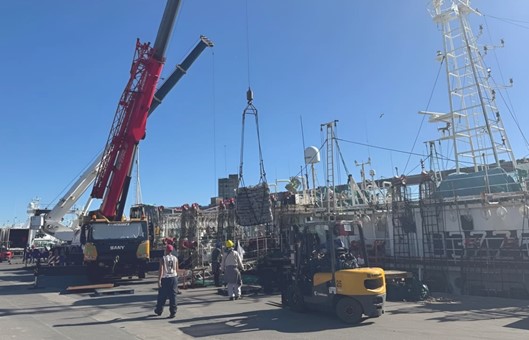 Con el calamar como protagonista, la actividad pesquera arrancó 2026 en alza